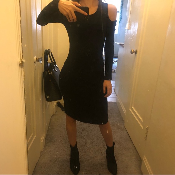 Black over the knee dress - Picture 2 of 8